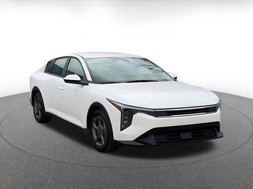 Snow White Pearl 2025 Kia K4 LXS