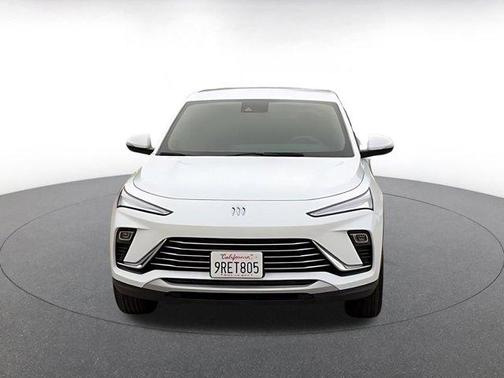 Summit White 2025 Buick Envista Preferred FWD