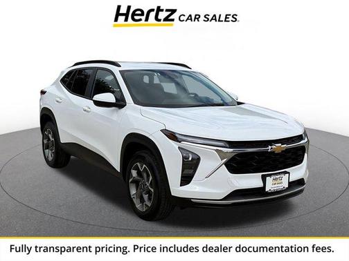 Summit White 2025 Chevrolet Trax LT