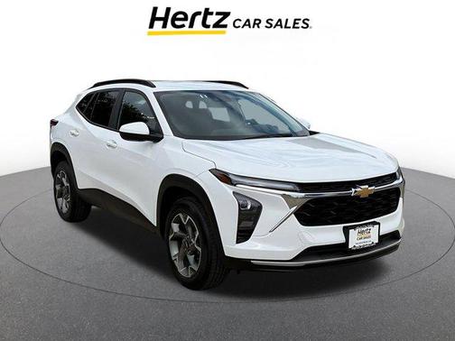 Summit White 2025 Chevrolet Trax LT