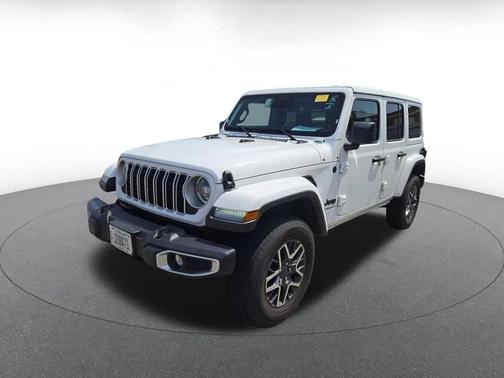 Bright White Clearcoat 2025 Jeep Wrangler 4-Door Sahara 4x4