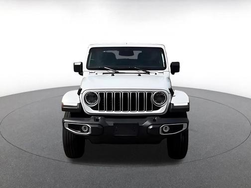 Bright White Clearcoat 2025 Jeep Wrangler 4-Door Sahara 4x4