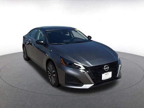 Gun Metallic 2025 Nissan Altima SV FWD
