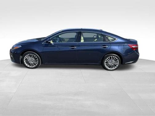 2018 Toyota Avalon XLE
