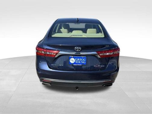 2018 Toyota Avalon XLE