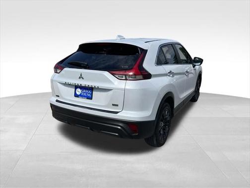 2022 Mitsubishi Eclipse Cross LE