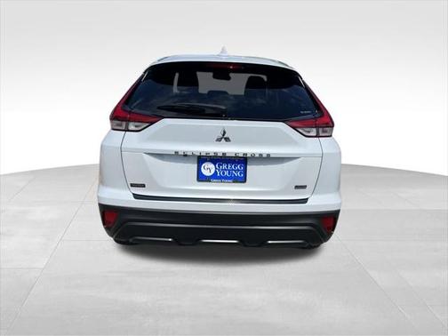 2022 Mitsubishi Eclipse Cross LE