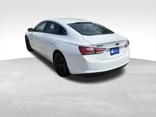 2021 Chevrolet Malibu FWD LT
