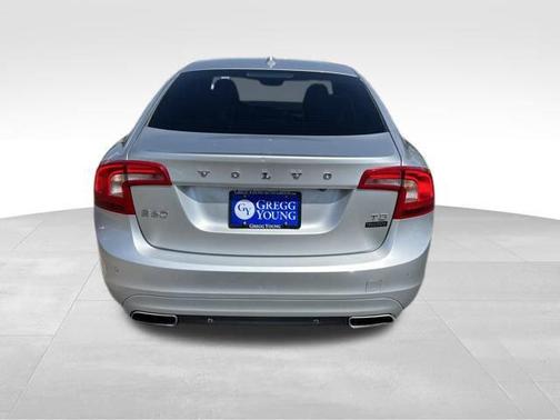2016 Volvo S60 T5 Drive-E Premier