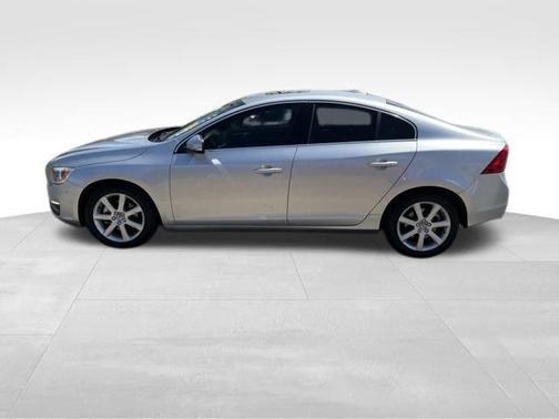 2016 Volvo S60 T5 Drive-E Premier