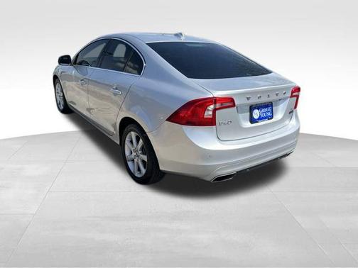 2016 Volvo S60 T5 Drive-E Premier