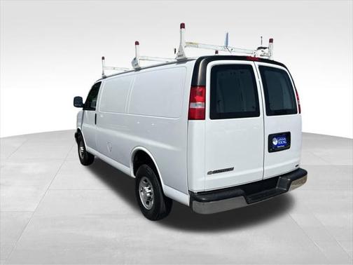 2022 Chevrolet Express 2500 RWD 2500 Regular Wheelbase WT