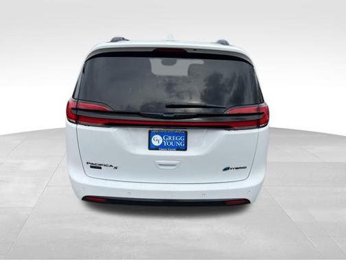 2021 Chrysler Pacifica Hybrid Touring L