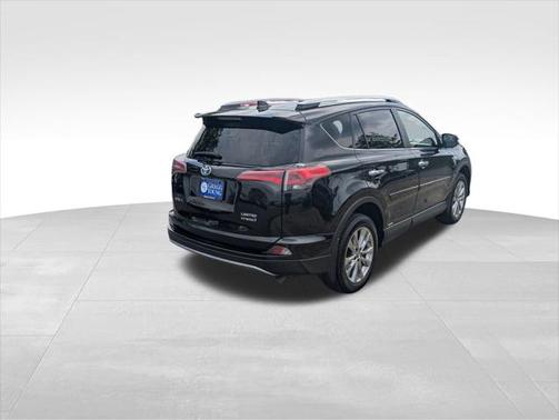 2018 Toyota RAV4 Hybrid SE