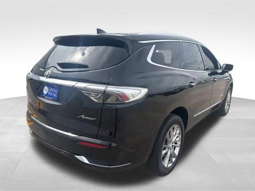 2022 Buick Enclave AWD Avenir