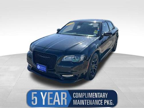 2022 Chrysler 300 Touring