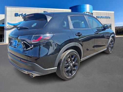 Crystal Black Pearl 2024 Honda HR-V AWD Sport