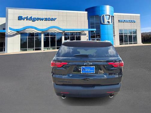 2022 Chevrolet Traverse LS