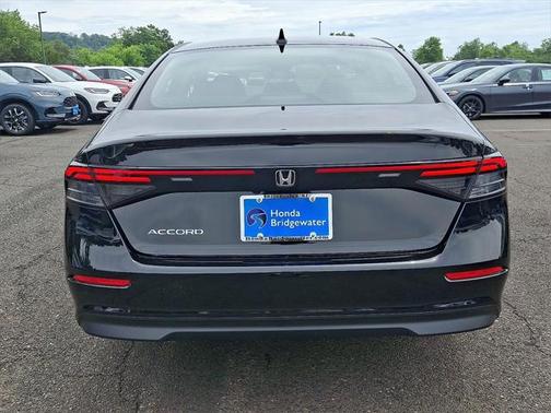 2025 Honda Accord LX 1.5T