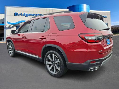 2023 Honda Pilot AWD Elite