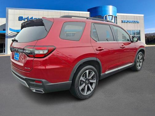 2023 Honda Pilot AWD Elite