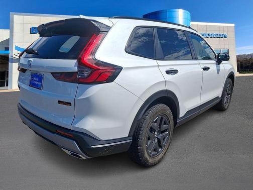 Platinum White Pearl 2026 Honda CR-V Hybrid TrailSport AWD