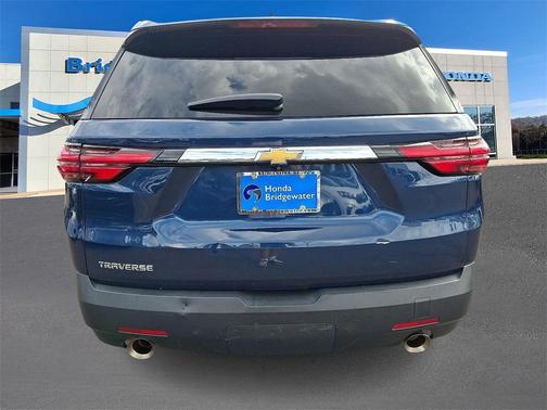 2022 Chevrolet Traverse LS