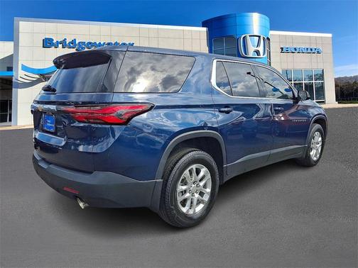 2022 Chevrolet Traverse LS