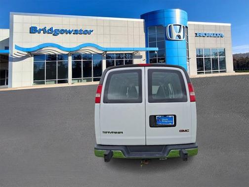 2017 GMC Savana 2500 Work Van