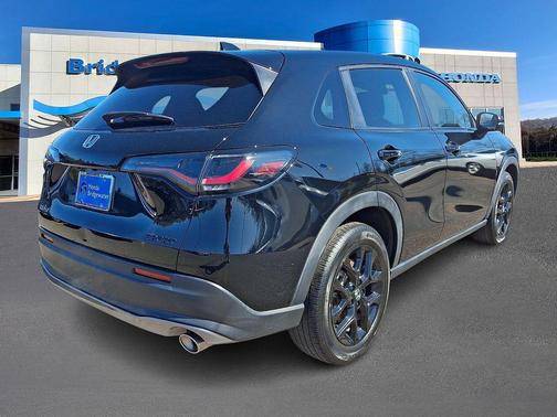 Crystal Black Pearl 2023 Honda HR-V AWD Sport