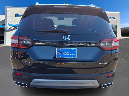 2023 Honda Pilot Touring 8-Passenger