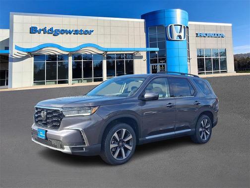 2025 Honda Pilot Touring 8-Passenger