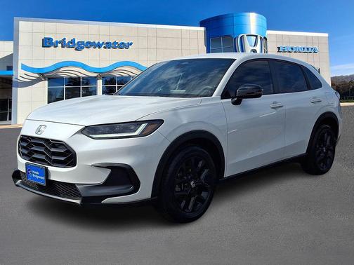 Platinum White Pearl 2023 Honda HR-V AWD Sport