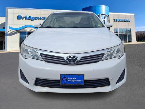 Super White 2013 Toyota Camry LE
