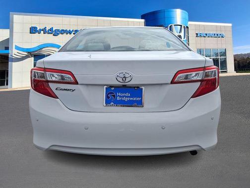 Super White 2013 Toyota Camry LE