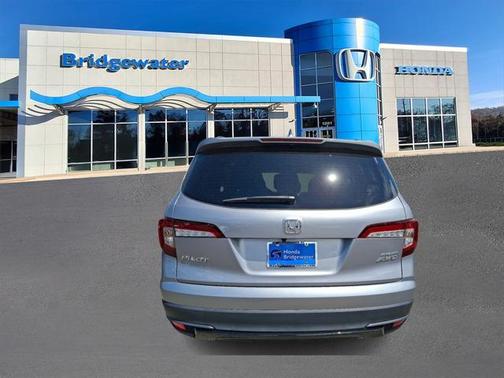 2022 Honda Pilot AWD Sport