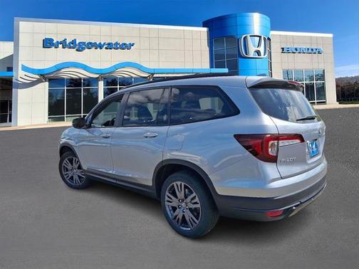 2022 Honda Pilot AWD Sport