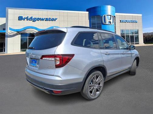 2022 Honda Pilot AWD Sport