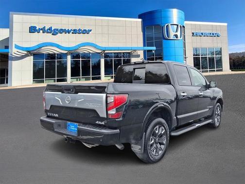 2023 Nissan Titan Platinum Reserve