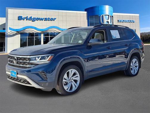 2022 Volkswagen Atlas 2.0T SE w/Technology 4MOTION