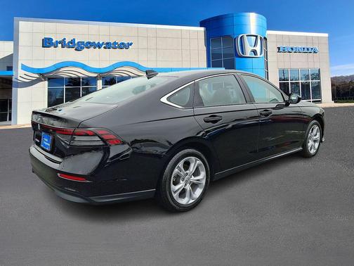 2025 Honda Accord LX 1.5T