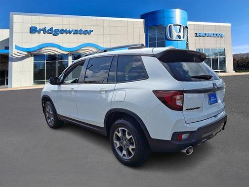 2022 Honda Passport AWD TrailSport