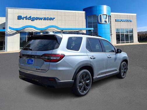 Solar Silver Metallic 2026 Honda Pilot Black Edition