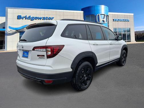 2022 Honda Pilot AWD TrailSport