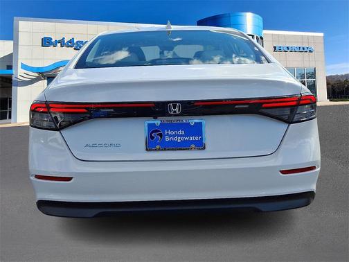 2025 Honda Accord LX 1.5T