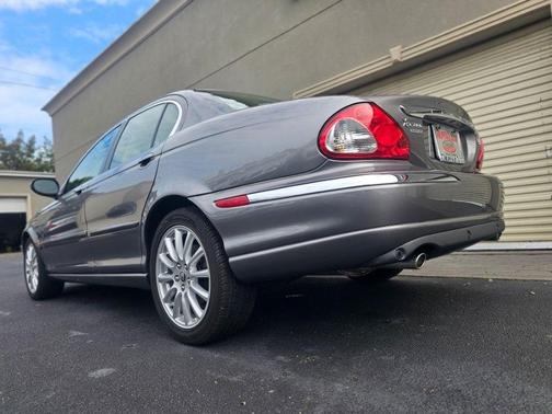 Shadow Gray Metallic 2007 Jaguar X-Type 3.0