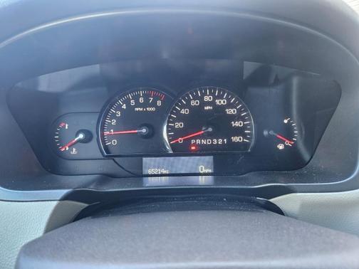 2010 Cadillac DTS Base