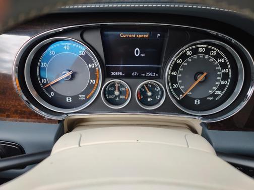 Photo 5 of 41 of 2014 Bentley Continental GT V8 S