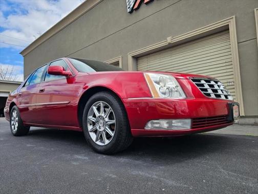 2011 Cadillac DTS Luxury Collection