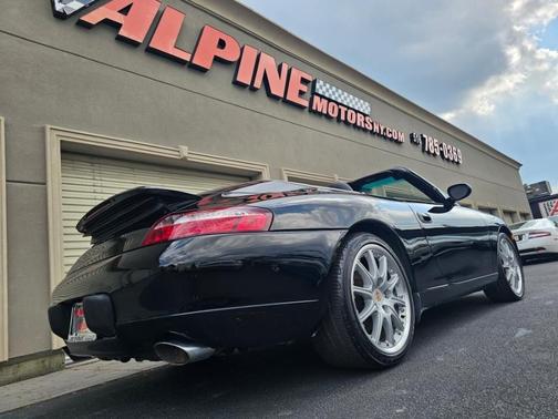 2001 Porsche 911 Carrera 4